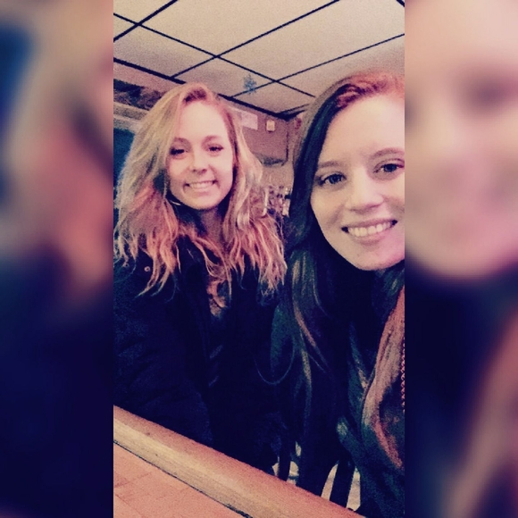 Meet your Posher, Lizzie - Picture 1 of 1